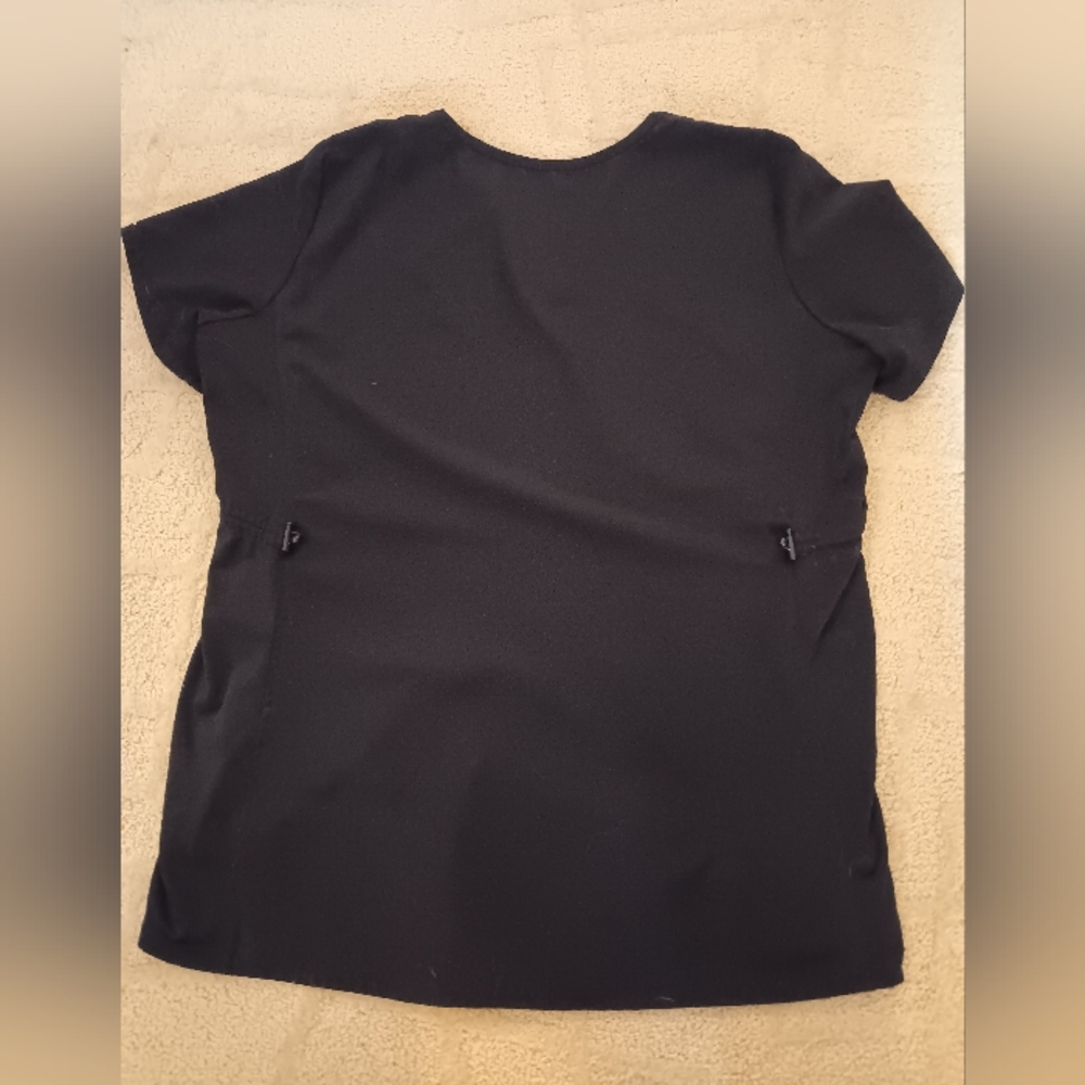 Med Couture Maternity Scrub Top - Black - Picture 5 of 6